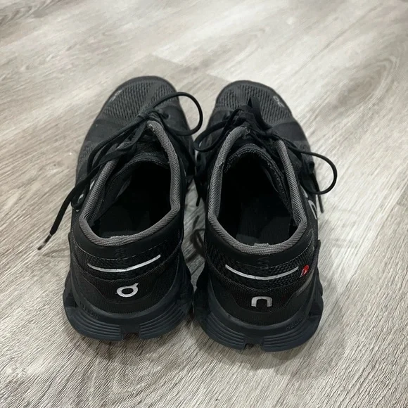 On Running Cloud X sneakers Size 9 - Picture 5 of 11